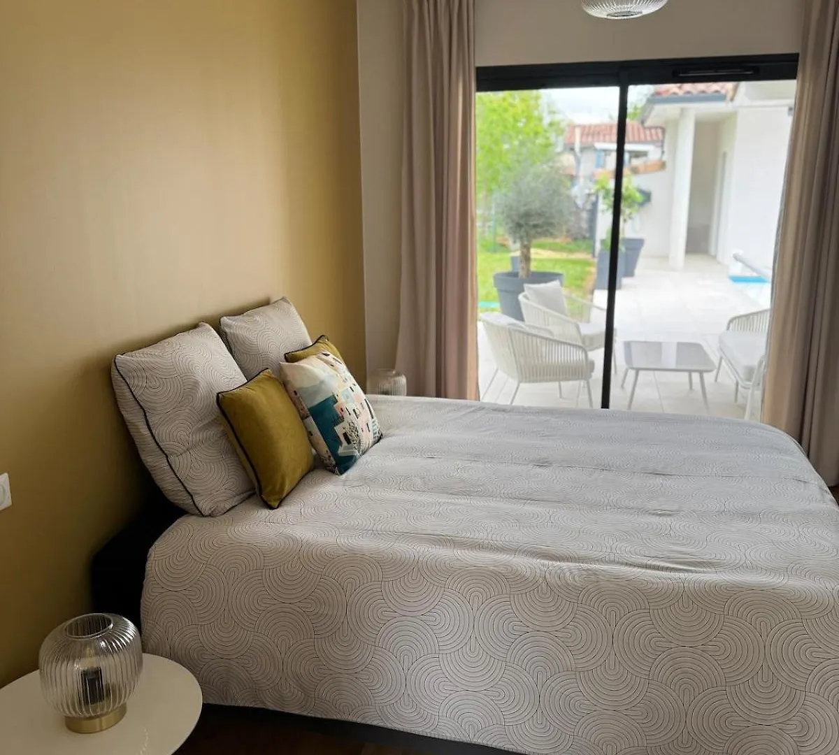 Villa Haut De Gamme מונטובן 0*,